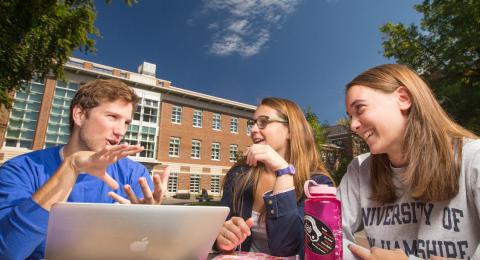 UNH students studying outside