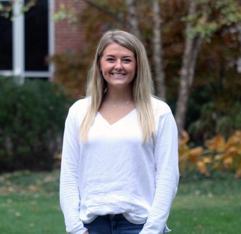 Applied Mathematics major student Ella Lowenberg