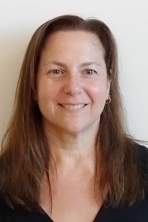 Headshot of Veronica Hupper 